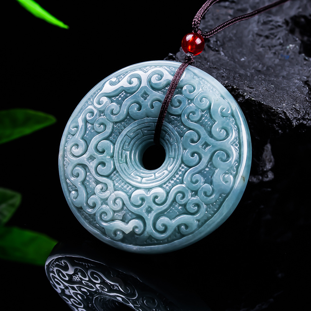Jewelry & Watches Sp Z Oo Opinie - Collier pendentif fleur en jadéite birmane