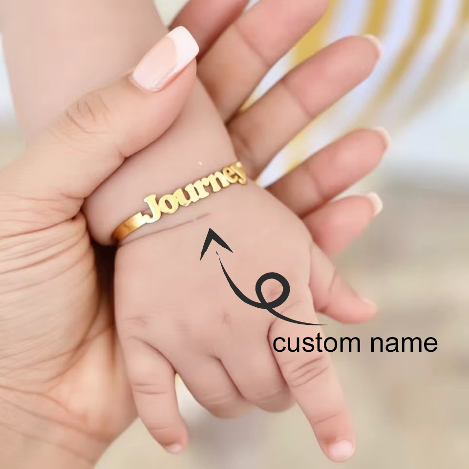 Cuff Bangle Bracelet - Bracelet personnalisé avec le nom du