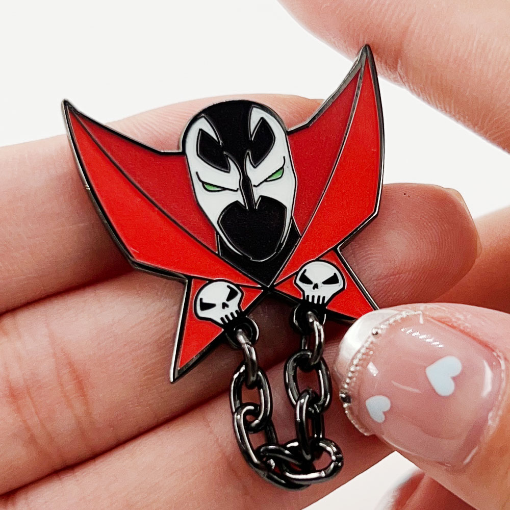 Al Ain Jewelry & Watches Exhibition 2025 - Al Simmons Badge héros sombre Spawn